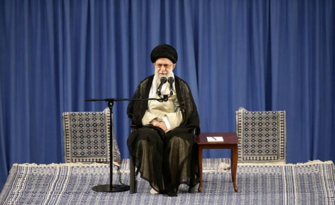 رهبر معظم انقلاب: دولت سعودی امنیت و کرامت حجاج را تأمین کند/ دشمنان مجبور خواهند شد در مقابل اسلام زانو بزنند