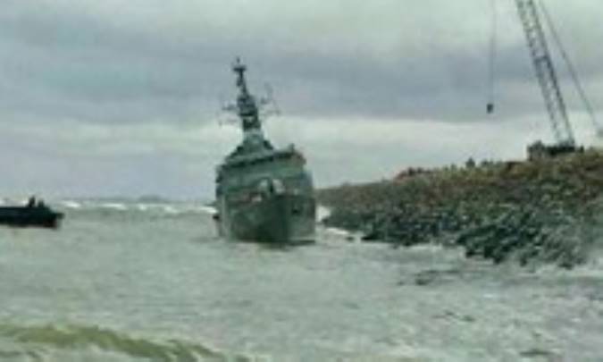 آخرین وضعیت ناوشکن دماوند/ بدنه ناوشکن آسیب جدی دیده است / محدودیتی برای احیای مجدد ناوشکن دماوند وجود ندارد