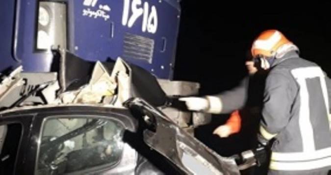 برخورد قطار با خودروی 206 در محور تبریز-آذرشهر با 4 کشته + عکس
