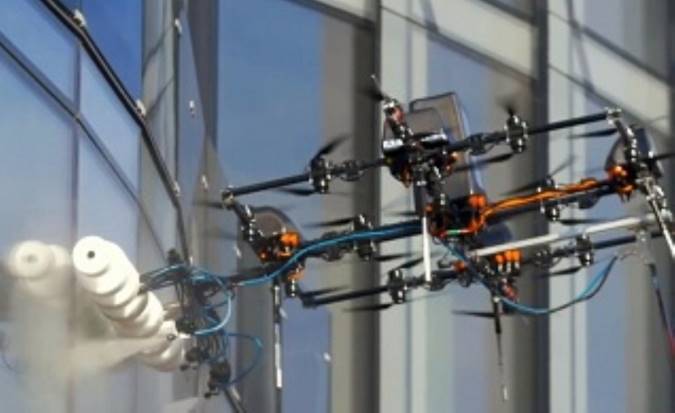 پهپادهایی که شیشه هم پاک می‌کنند + فیلم