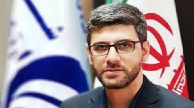 نظرسنجی معاون وزیر ارتباطات درباره «پیام‌رسان‌های داخلی»