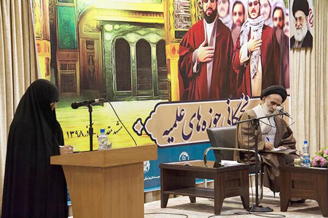 دعوت رئیس مرکز خدمات حوزه‌های علمیه از طلاب نخبه برای کار جهادی در فضای مجازی