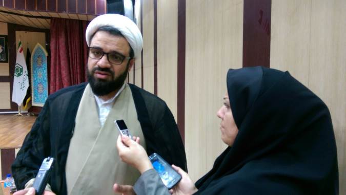 اجتماعات در برخی بقاع ممنوع شده است/ اهدای مواد ضدعفونی کننده در بقاع متبرکه برای مقابله با ویروس کرونا