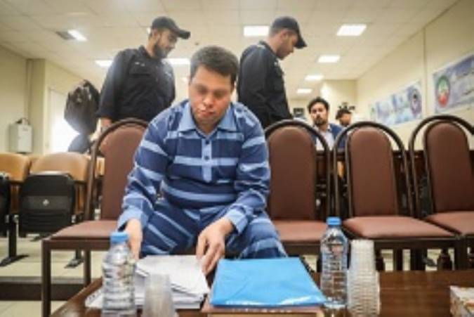 حمیدرضا باقری‌درمنی صبح امروز به دار آویخته شد + فیلم لحظات قبل از اعدام حمیدرضا باقری‌درمنی