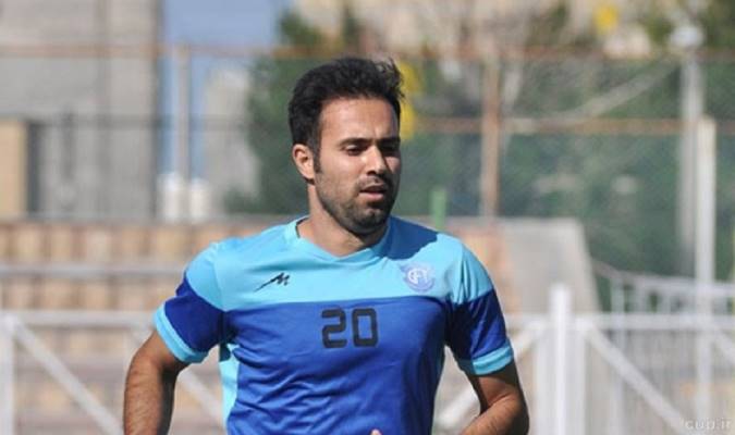 محمد نصرتی در گفتگو با راسخون: لیگ یک به نظارت بهتر و انعکاس رسانه ای بیشتری نیاز دارد/شکست از تراکتور برای پرسپولیس سنگین بود