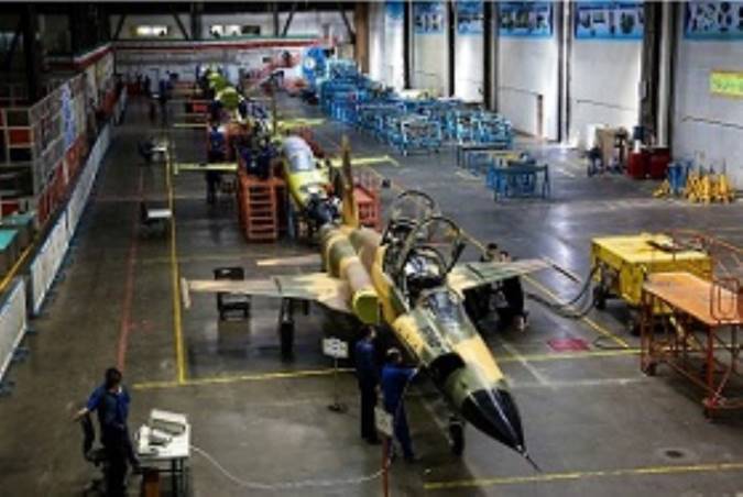 خط تولید انبوه اولین جت جنگنده ایرانی «کوثر» افتتاح شد