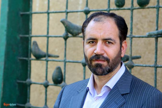 آوینی در شاخه‌های مختلف هنری دستی بر آتش داشت و انسانی عملگرا بود