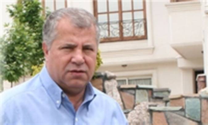 پروین : به امور مالی گفتم سیر تا پیاز مسائل مالی را دربیاورد