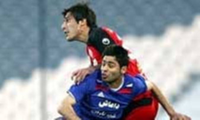 پیروزی پرسپولیس، ذوب آهن، نفت و سپاهان در نیمه اول/ تراکتورسازی متوقف شد