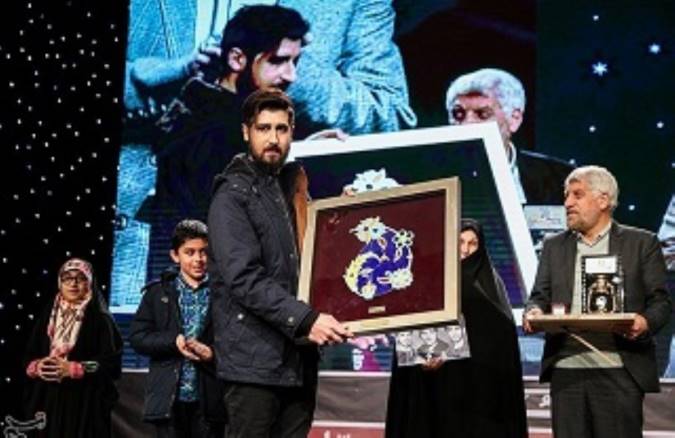 روشن شدن چراغ نهمین جشنواره عمار