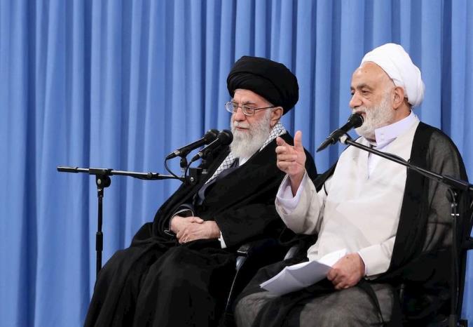 پاسخ آیت الله خامنه ای به نامه‌ حجت‌الاسلام قرائتی در خصوص ترویج و تفسیر قرآن