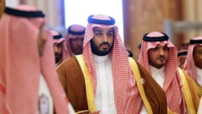 روزنامه گاردین: پادشاه سعودی بخشی از اختیارات را از بن‌سلمان سلب کرده است