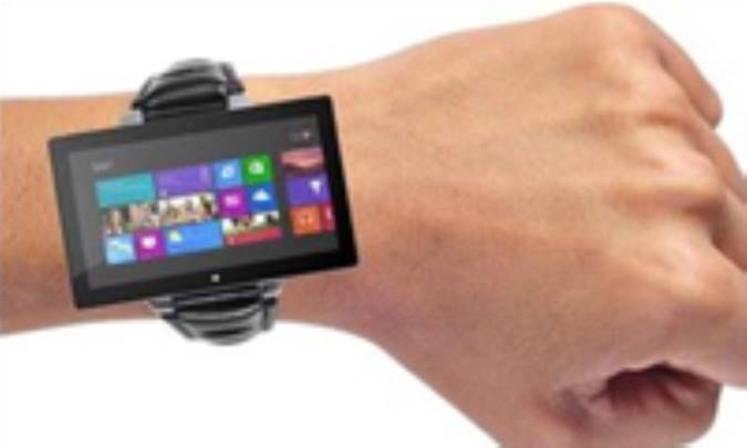 نخستین ساعت هوشمند مقاوم در برابر آب معرفی شد