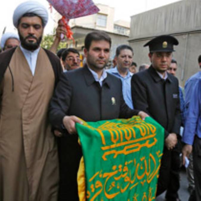 گزارش تصویری / زیر سایه خورشید 