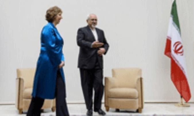 المفاوضات النوویة بین خطوتین