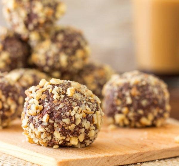 دستور تهیه انواع دسر با کشمش