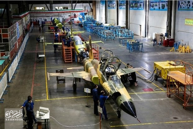 خط تولید انبوه اولین جت جنگنده ایرانی «کوثر» افتتاح شد خط تولید انبوه اولین جت جنگنده ایرانی «کوثر» افتتاح شد