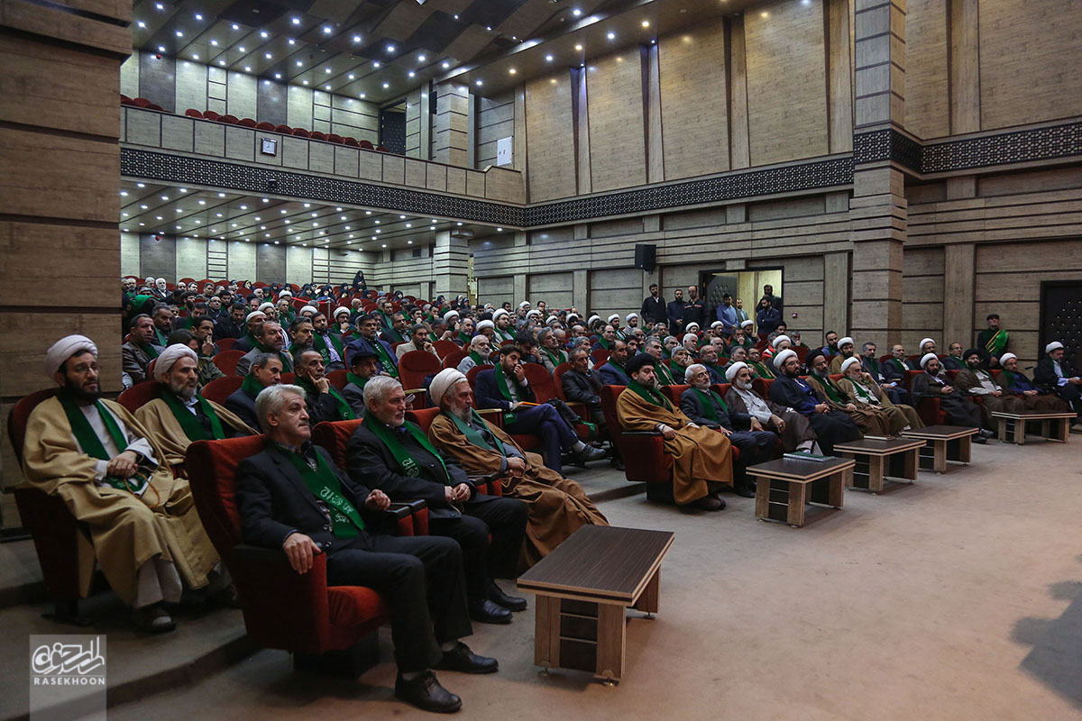 گزارش تصویری اولین اجلاسیه خادمین حماسه ساز سامرا