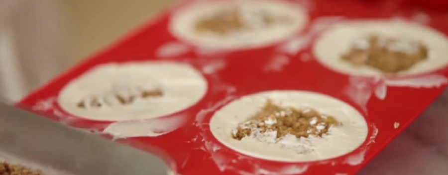 طرز تهیه پای سیب با لعاب آینه ای