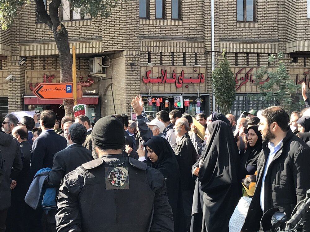 خروش مردم انقلابی ایران علیه آشوب‌گران