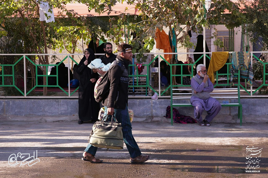 گزارش تصویری از موکب های اربعین حسینی در مرز میرجاوه / عشق به حسین مرز نمی شناسد