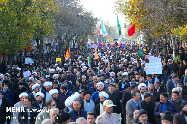 خروش مردم انقلابی ایران علیه آشوب‌گران