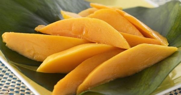 آشنایی با خواص و مضرات انبه