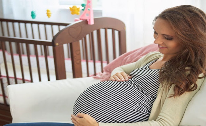 هرآنچه که باید راجع به زایمان در آب بدانیم