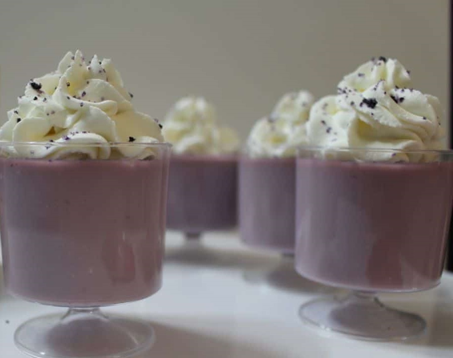 دستور تهیه انواع دسر با بلوبری