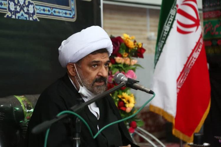 گزارش تصویری از افتتاح نیروگاه های تولید برق خورشیدی بقاع متبرکه استان قم