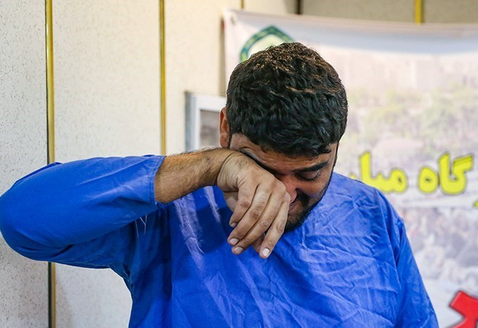 تسلط بر۶ زبان زنده دنیا سارق مامورنما تا «کفزنی» در کسری از ثانیه تسلط بر۶ زبان زنده دنیا سارق مامورنما تا «کفزنی» در کسری از ثانیه