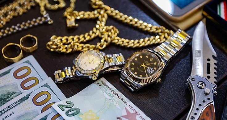 تسلط بر۶ زبان زنده دنیا سارق مامورنما تا «کفزنی» در کسری از ثانیه تسلط بر۶ زبان زنده دنیا سارق مامورنما تا «کفزنی» در کسری از ثانیه