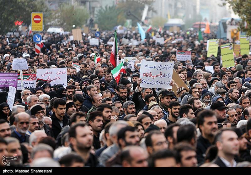 مردم پایتخت یکصدا علیه آشوب / حالا نوبت مسئولان است مردم پایتخت یکصدا علیه آشوب / حالا نوبت مسئولان است