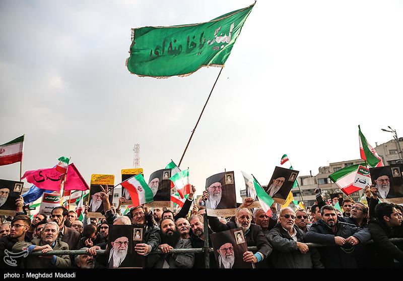 مردم پایتخت یکصدا علیه آشوب / حالا نوبت مسئولان است مردم پایتخت یکصدا علیه آشوب / حالا نوبت مسئولان است