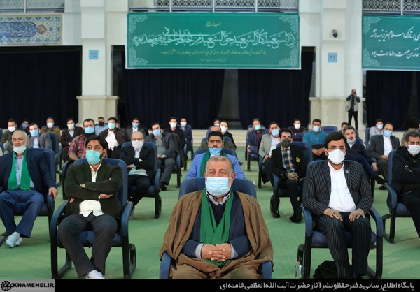 ارتباط تصویری جمعی از مداحان با رهبر انقلاب در سالروز میلاد حضرت زهرا ارتباط تصویری جمعی از مداحان با رهبر انقلاب در سالروز میلاد حضرت زهرا