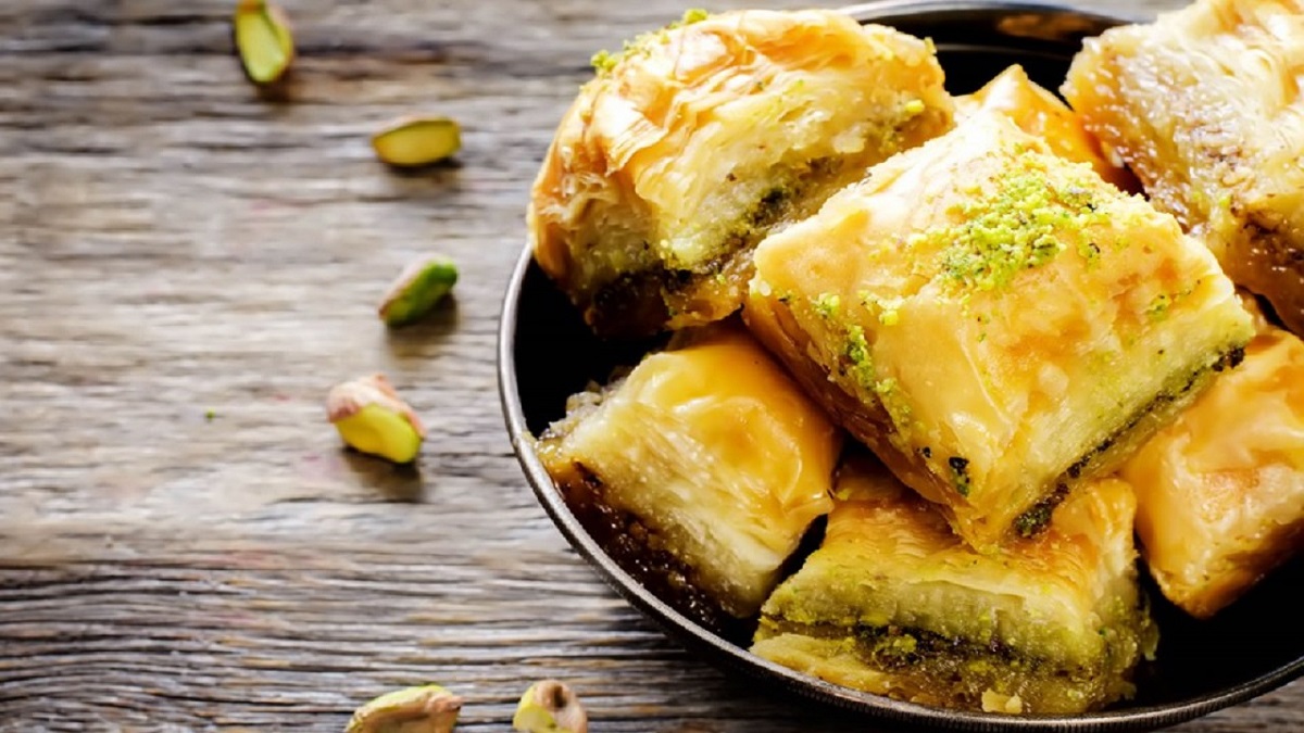 طرز تهیه باقلوا پسته، باقلوا با خمیر یوفکا و باقلوای ترکی