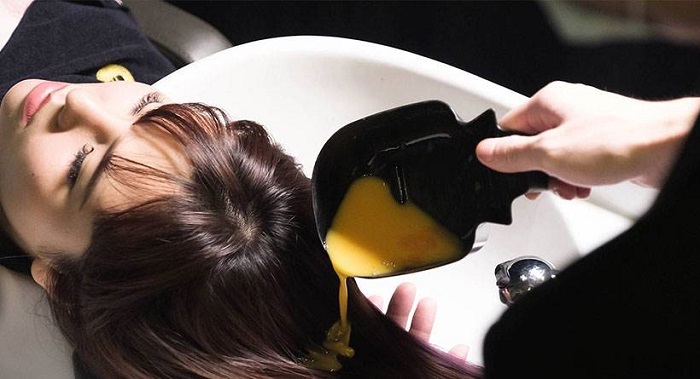 خواص اعجاب انگیز تخم مرغ بر روی مو