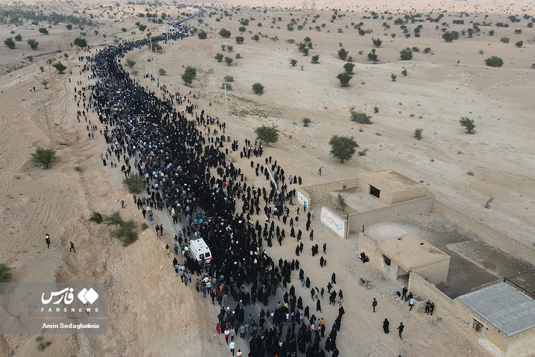 حمله تروریستی به حرم شاهچراغ/‌شهادت و مجروحیت زائران در کنار مضجع شریف