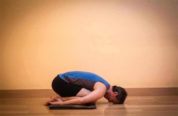 حرکات ساده یوگا برای رسیدن به آرامش ذهن