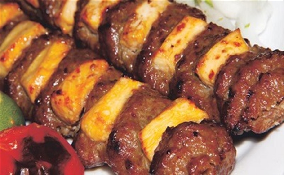 طرز تهیه سه نوع کباب با گوشت قرمز و گوشت مرغ