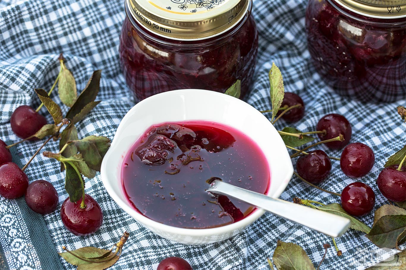 طرز تهیه سه مدل مربای خوشرنگ و پرطرفدار