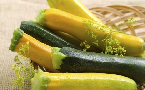 آشنایی با چند ماده غذایی مغذی که میتوانیم در رژیم غذایی بگنجانیم