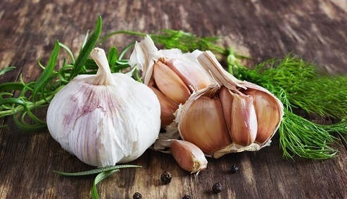 با ادویه ها و گیاهان آشپزخانه خود به مقابله با دیابت بپردازید