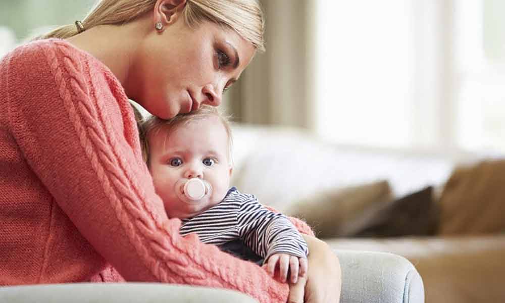 چگونه افسردگی پس از زایمان را درمان کنیم؟