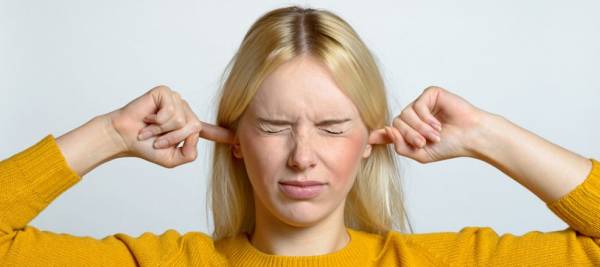 علل وزوز گوش، علائم، پیشگیری و درمان