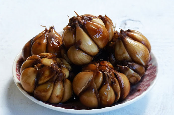 طرز تهیه سه نوع سیر ترشی همراه با نکات مهم در خصوص تهیه آن