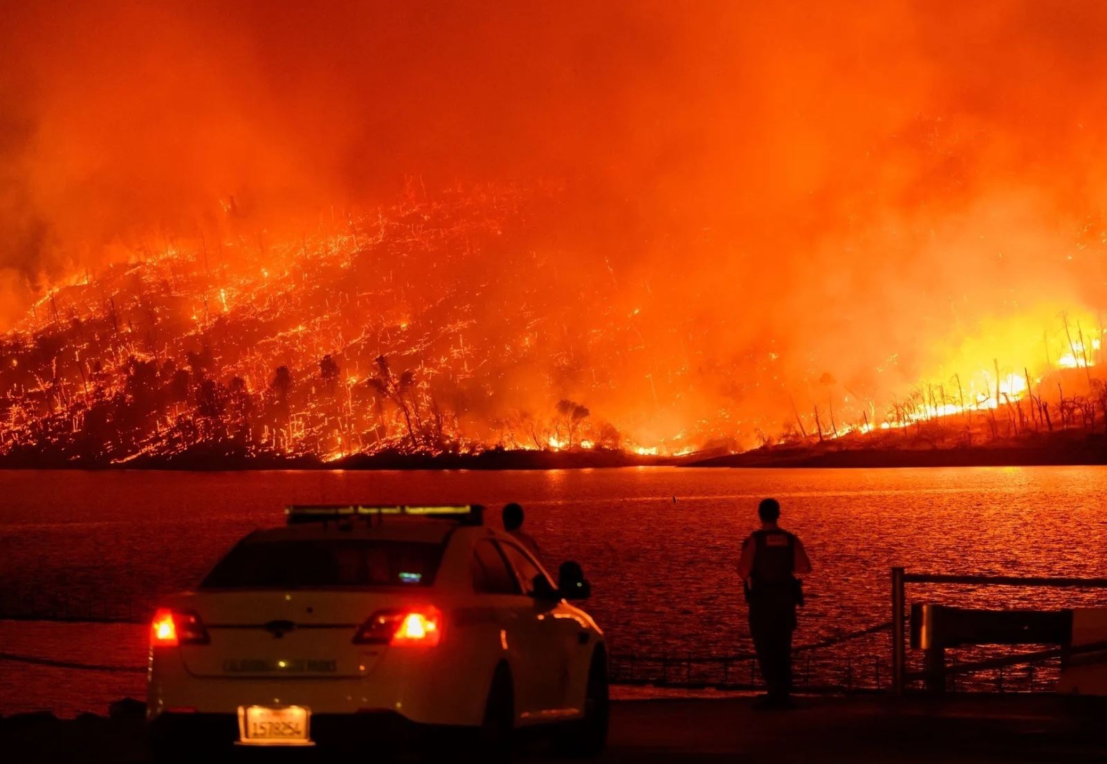 آتش به جان امریکا +‌ چندین فیلم و عکس از این بحران