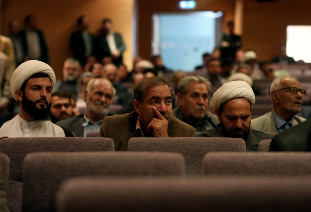 بقاع متبرکه نقطه پرگار فعالیتهای اجتماعی در هر منطقه باشد بقاع متبرکه نقطه پرگار فعالیتهای اجتماعی در هر منطقه باشد