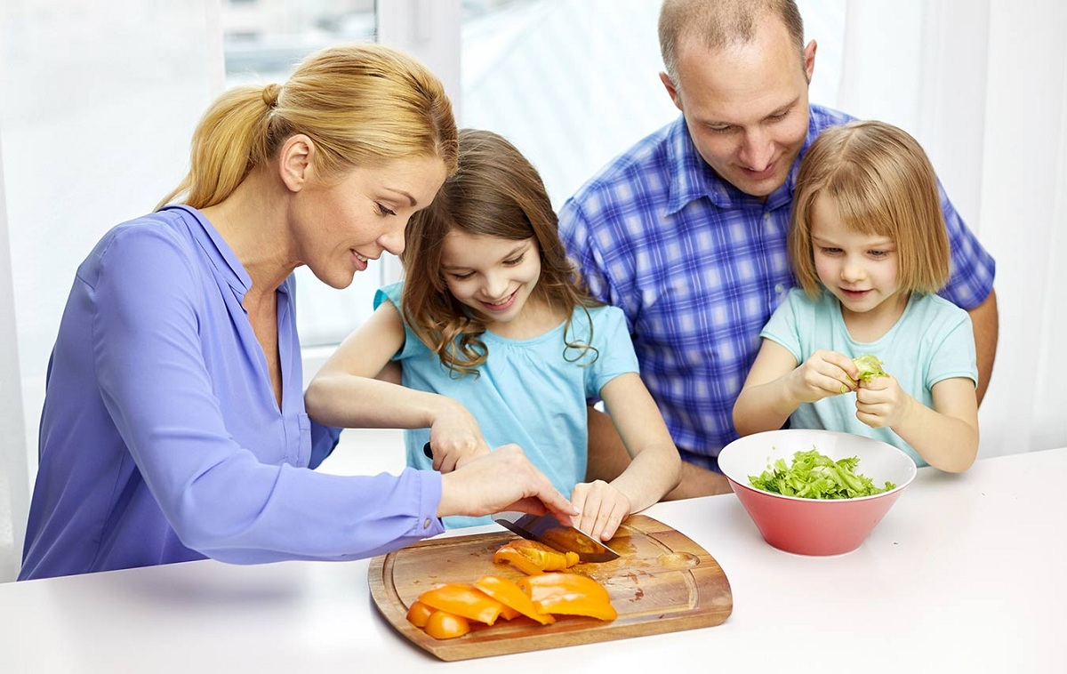 مهارت هایی که باید در زندگی به کودکان آمورش دهیم