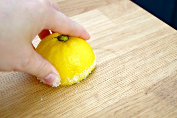 چند روش موثر جهت تمیز کردن تخته گوشت